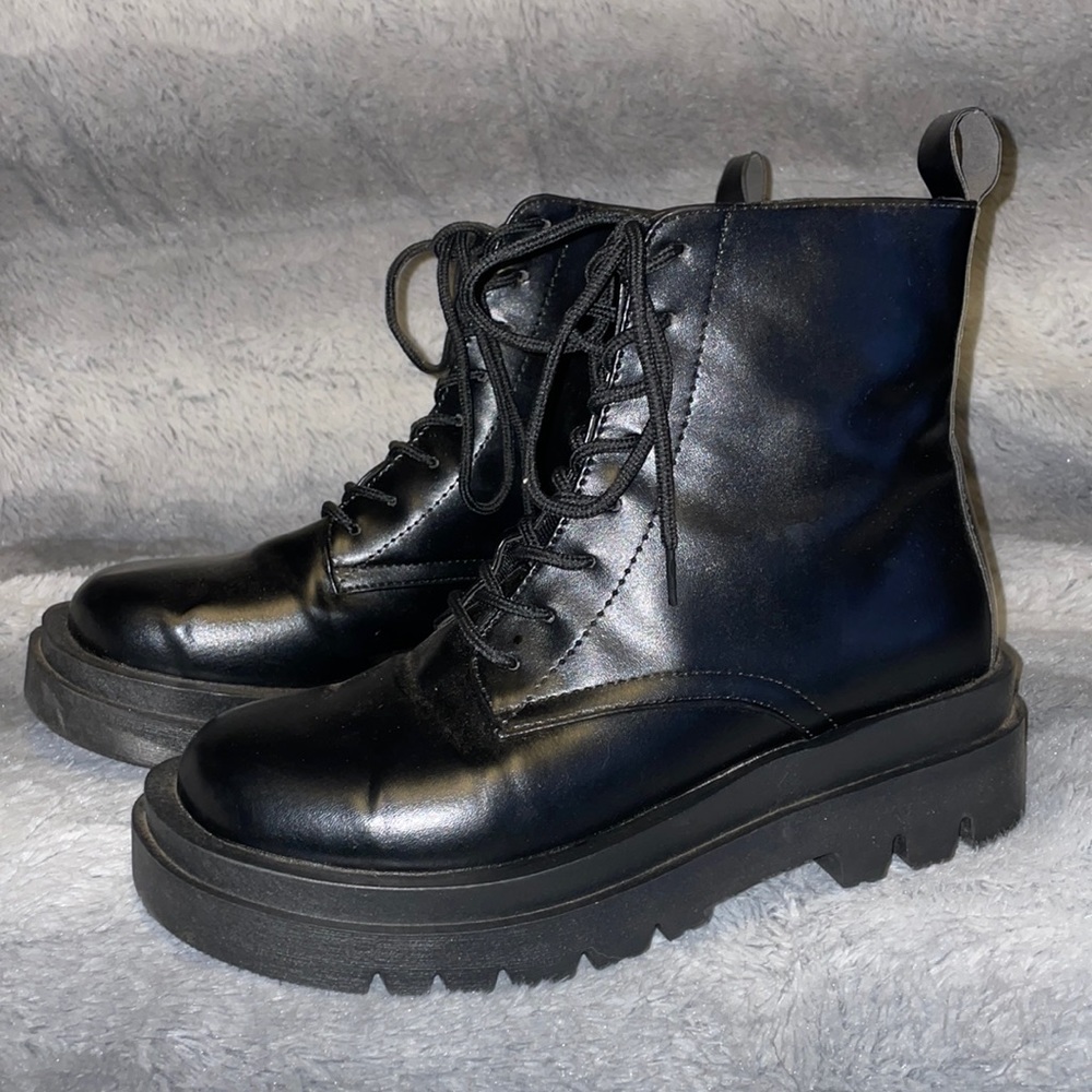 Black Boots 🖤